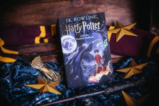 Harry Potter and the Deathly Hallows. (In reading order: 7)